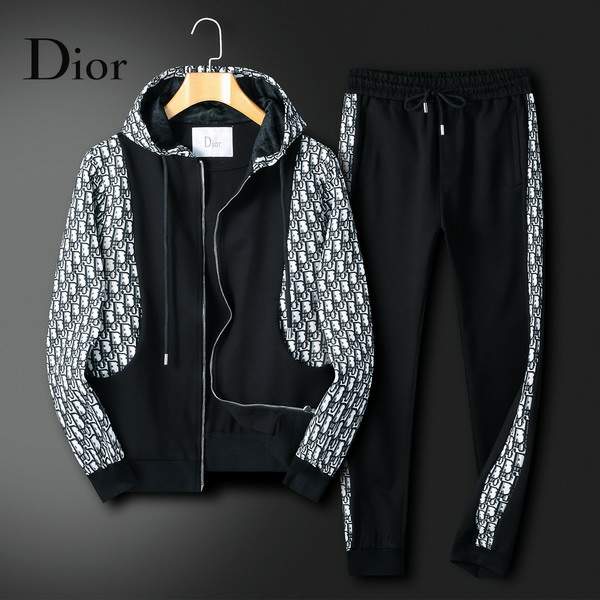 Picture of Dior Sweater Suits _SKUDiorM-3XL13gn21838424